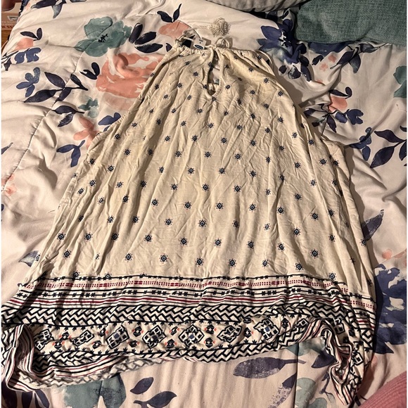 Old navy top - Picture 2 of 3